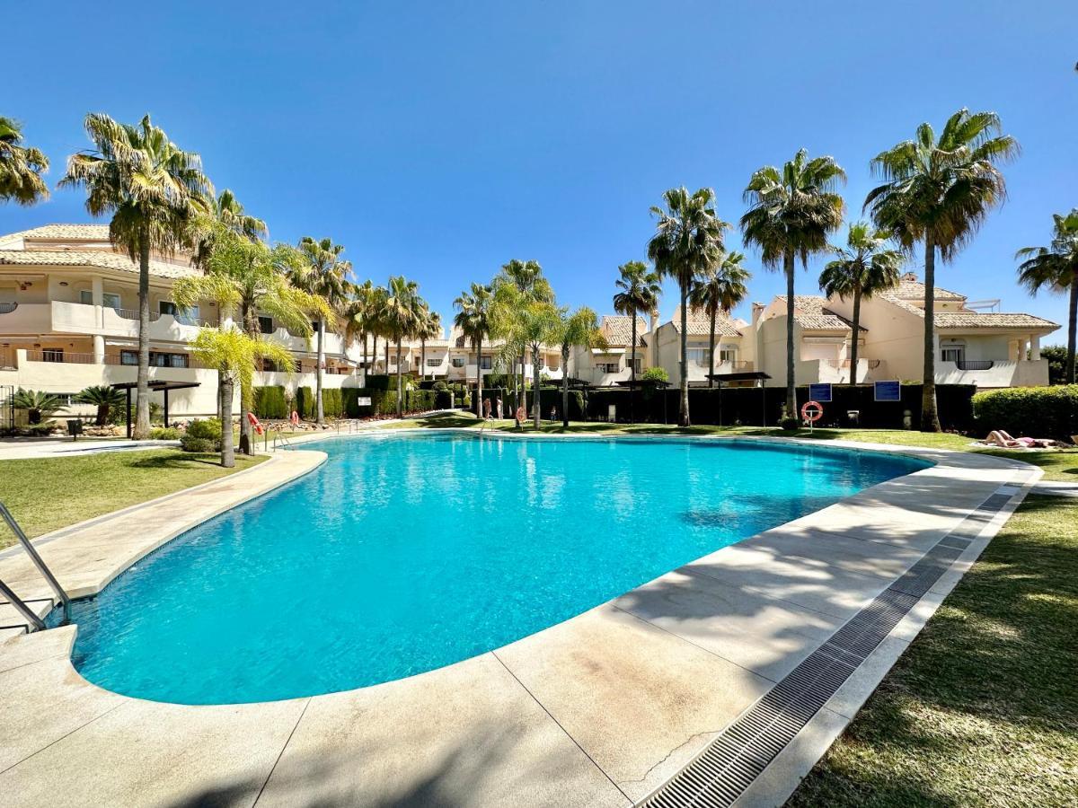 Semesterbostad El Arenal Townhouse By The With Swimming Pool Ii- Eaw Homes Marbella