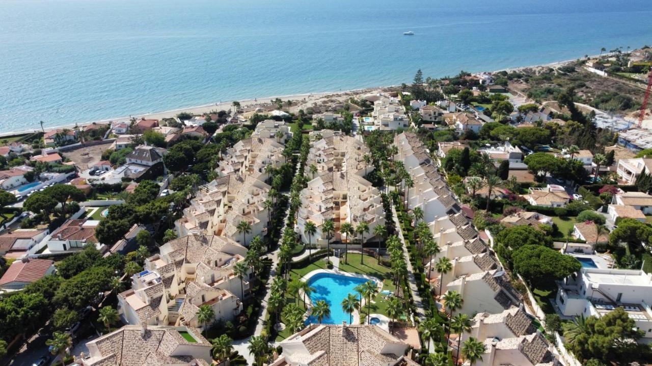 El Arenal Townhouse By The With Swimming Pool Ii- Eaw Homes Semesterbostad Marbella