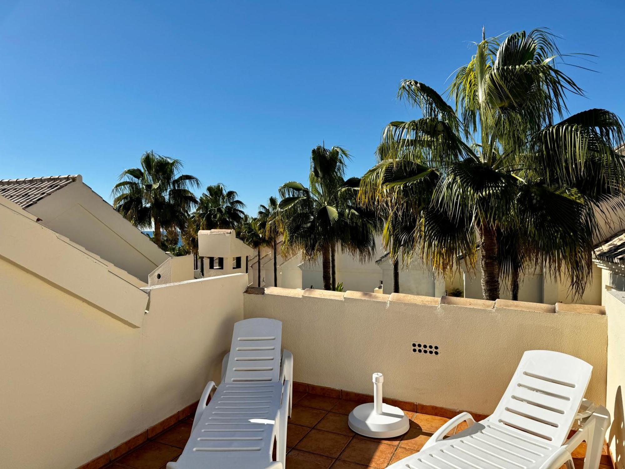El Arenal Townhouse By The With Swimming Pool Ii- Eaw Homes Semesterbostad Marbella